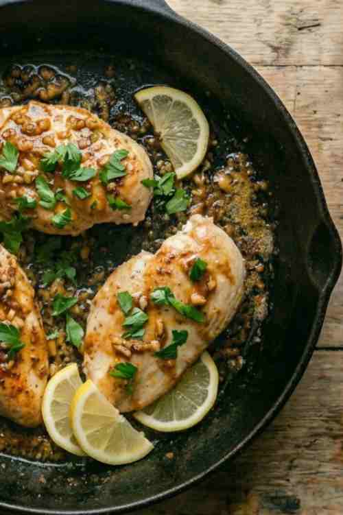 Easy Lemon Garlic Chicken Recipe (Juicy, Flavorful & Ready in 30 Minutes)