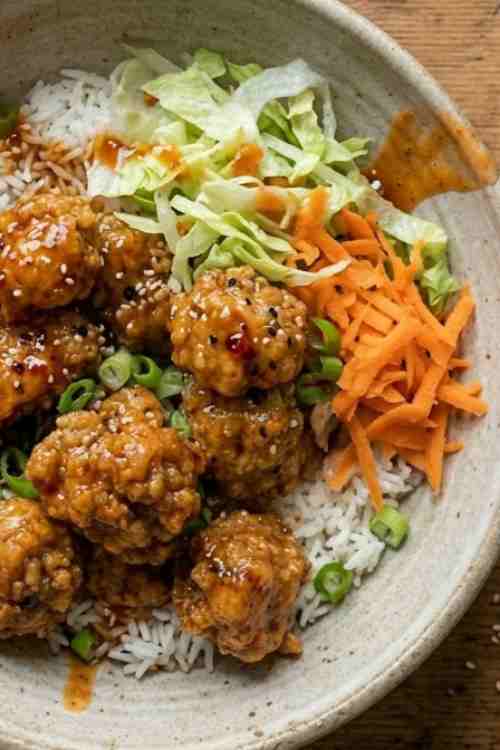 Bang Bang Chicken Rice Bowl Recipe – Easy Creamy Spicy Chicken Bowl