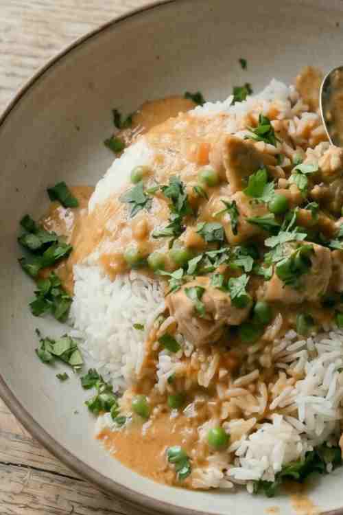 Creamy Coconut Chicken Rice Bowl Recipe – Easy One Bowl Dinner